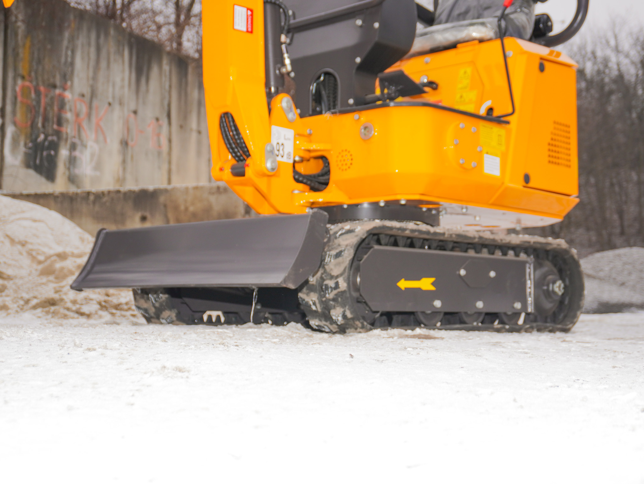 Minibagr BG850.01 HT lžíce 400mm, rychloupínák PÁKOVÝ, hydraulický PALEC