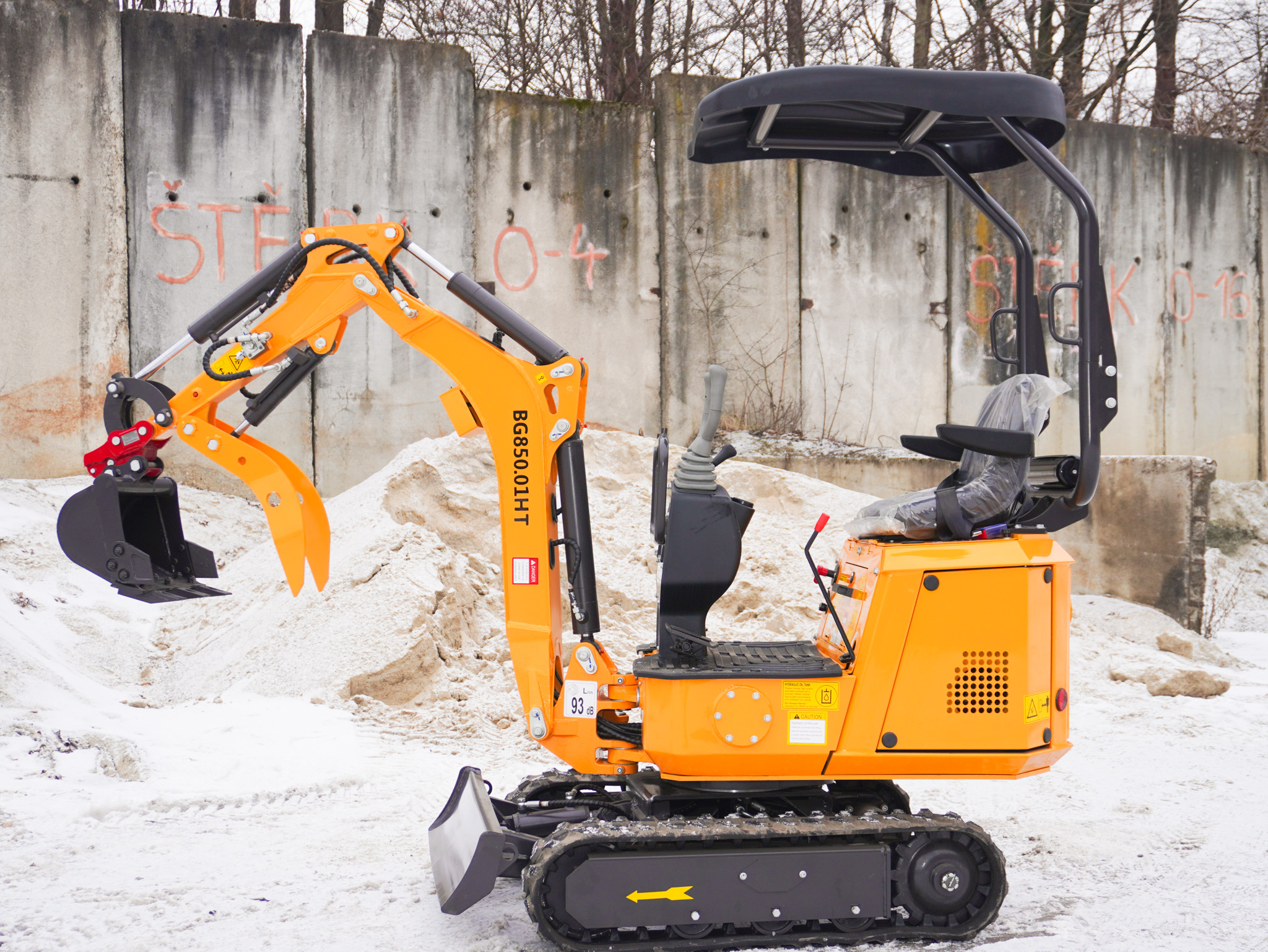 Minibagr BG850.01 HT zvýhodněný set s pevnou lžíci 800mm