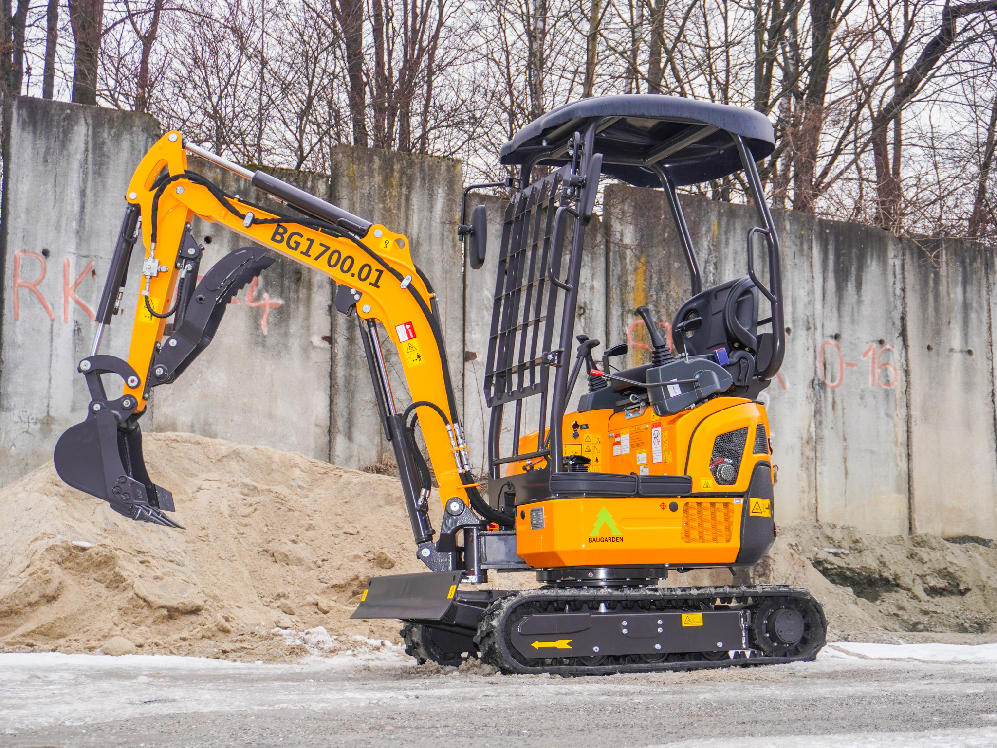Minibagr BG1700.01 Kubota, lžíce 400mm, Hydraulický přidržovací palec