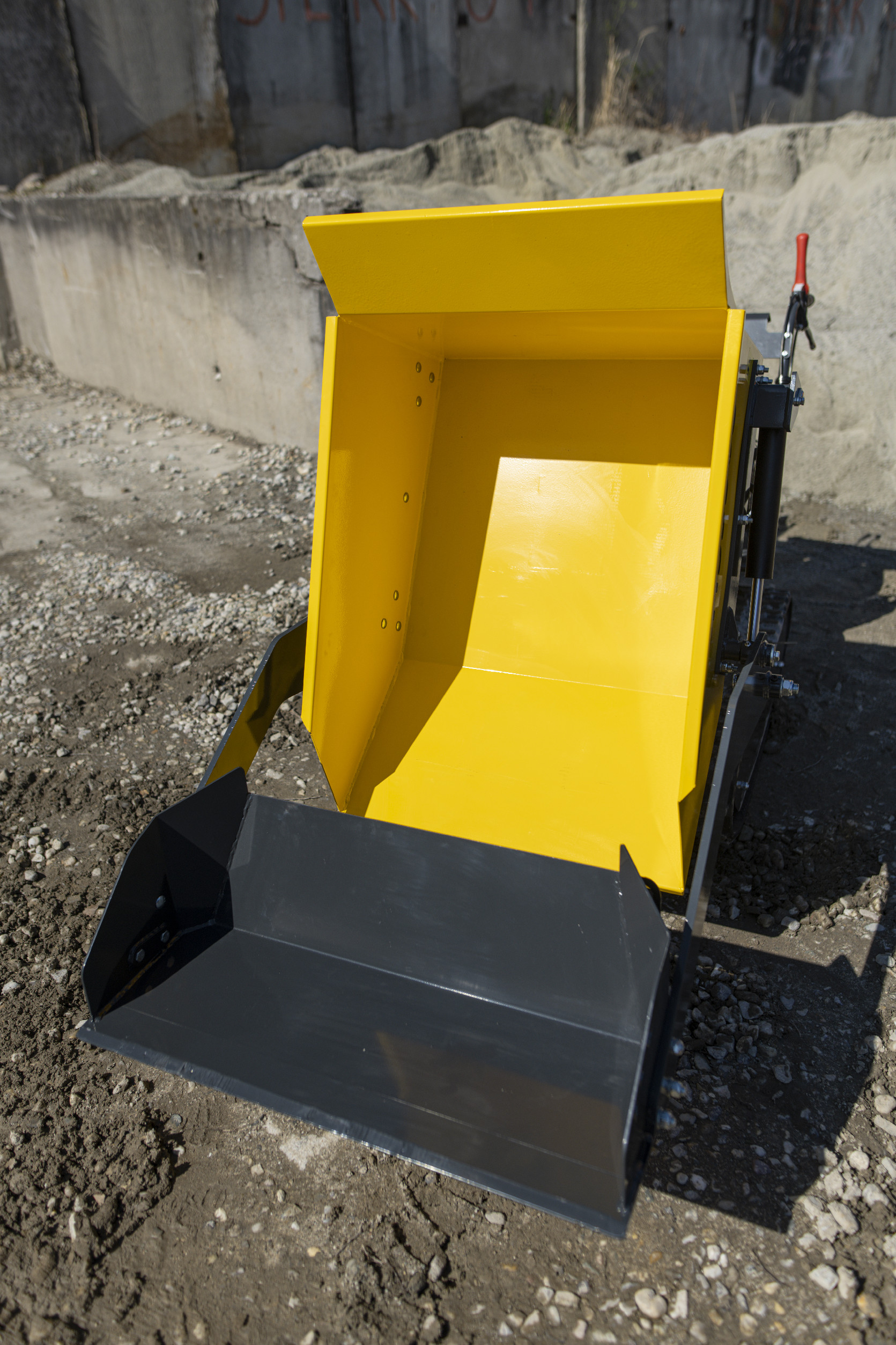 minidumper pásový BGCH5630S Briggs&Stratton e-start