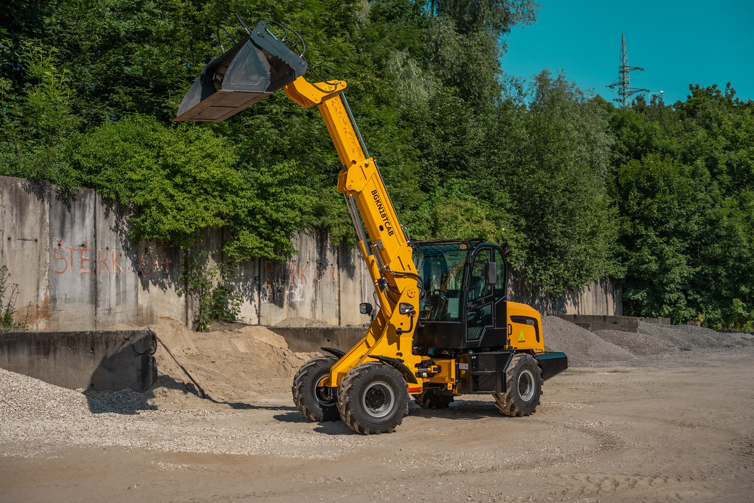 Nakladač kolový  BGKN18TCAB, Yanmar + lžíce 1640mm + hydroupínák