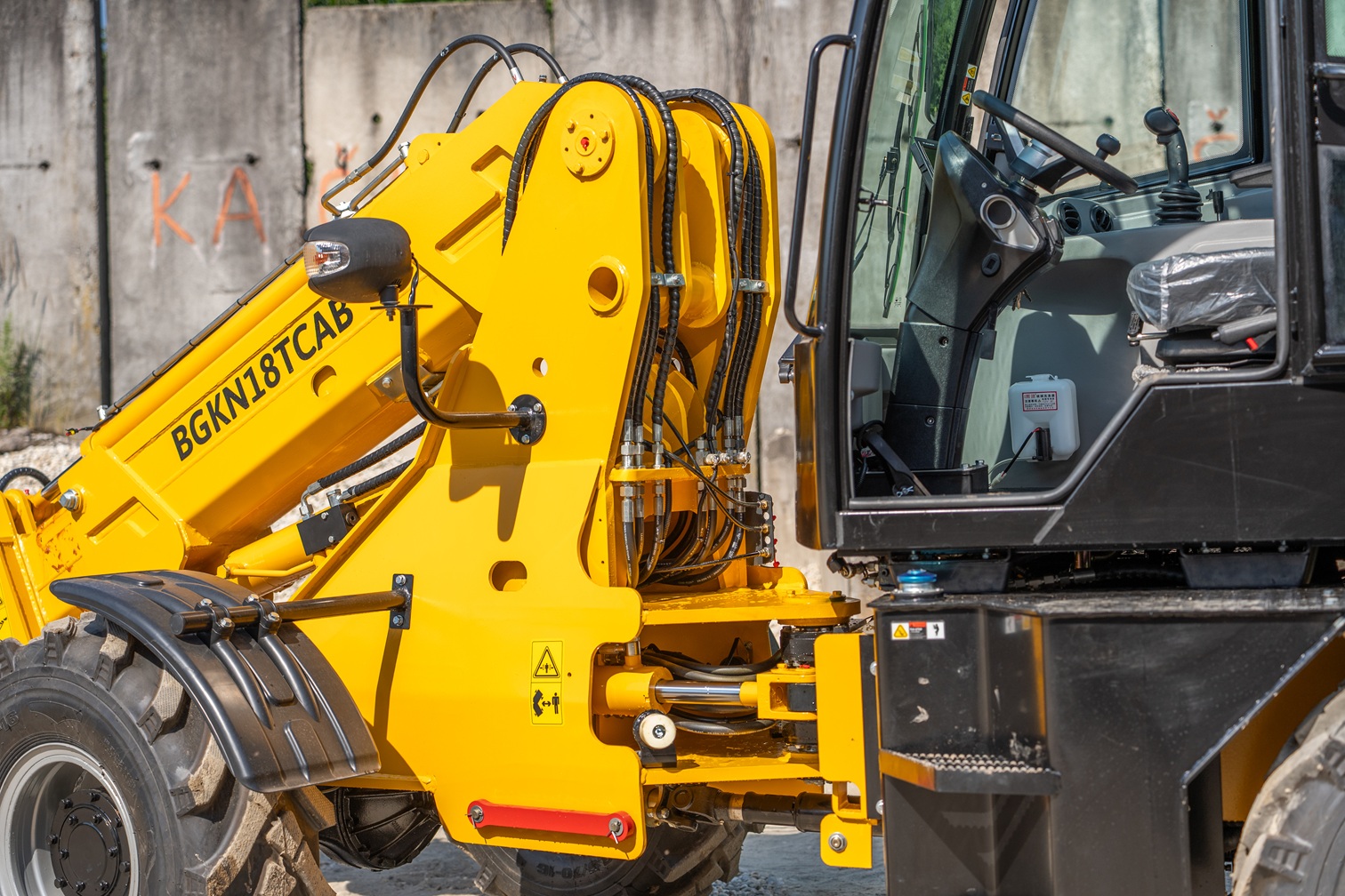 Nakladač kolový  BGKN18TCAB, Yanmar + lžíce 1640mm + hydroupínák