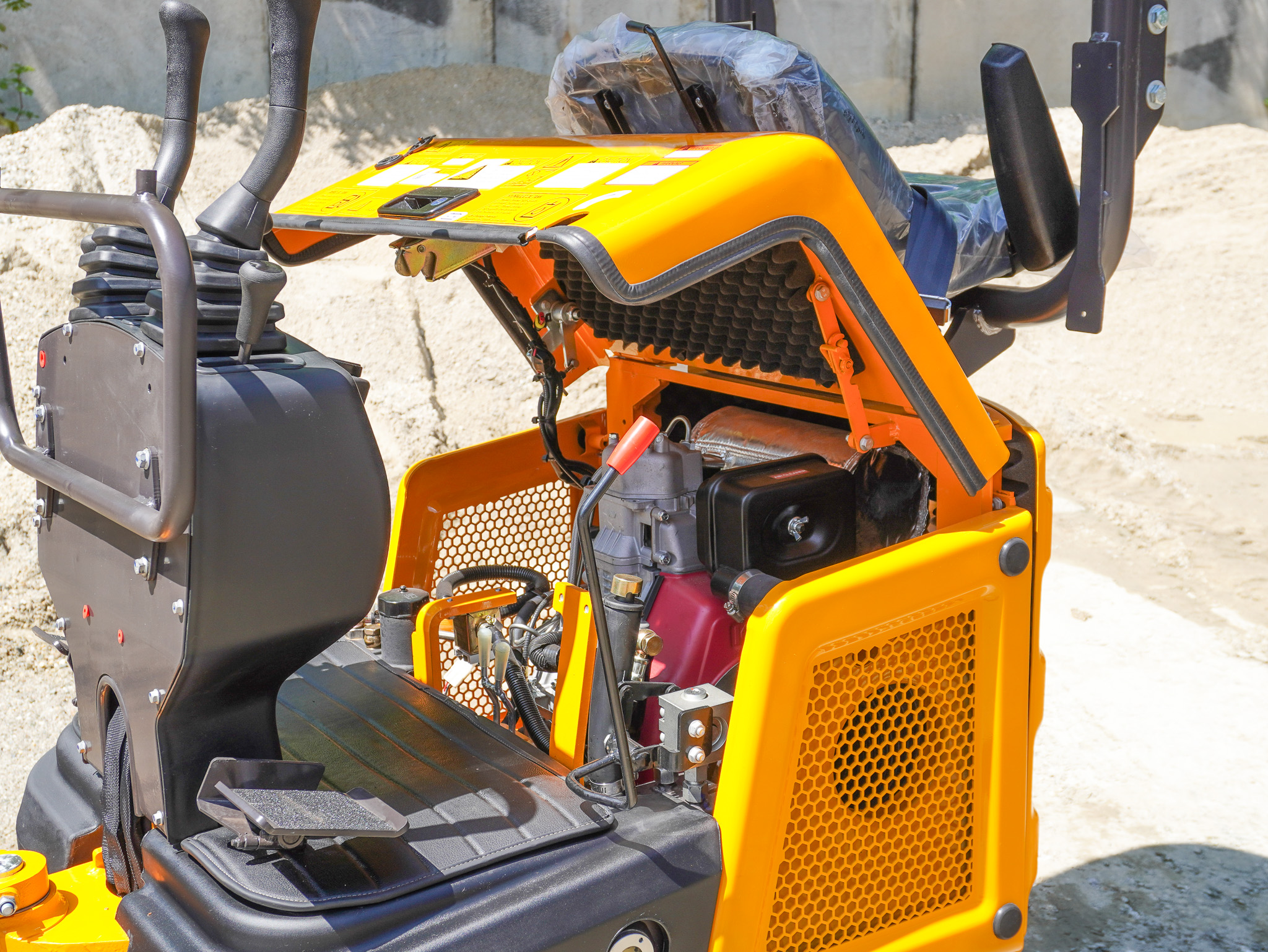 Minibagr BG910.02 II lžíce 400mm, přidržovací palec mechanický