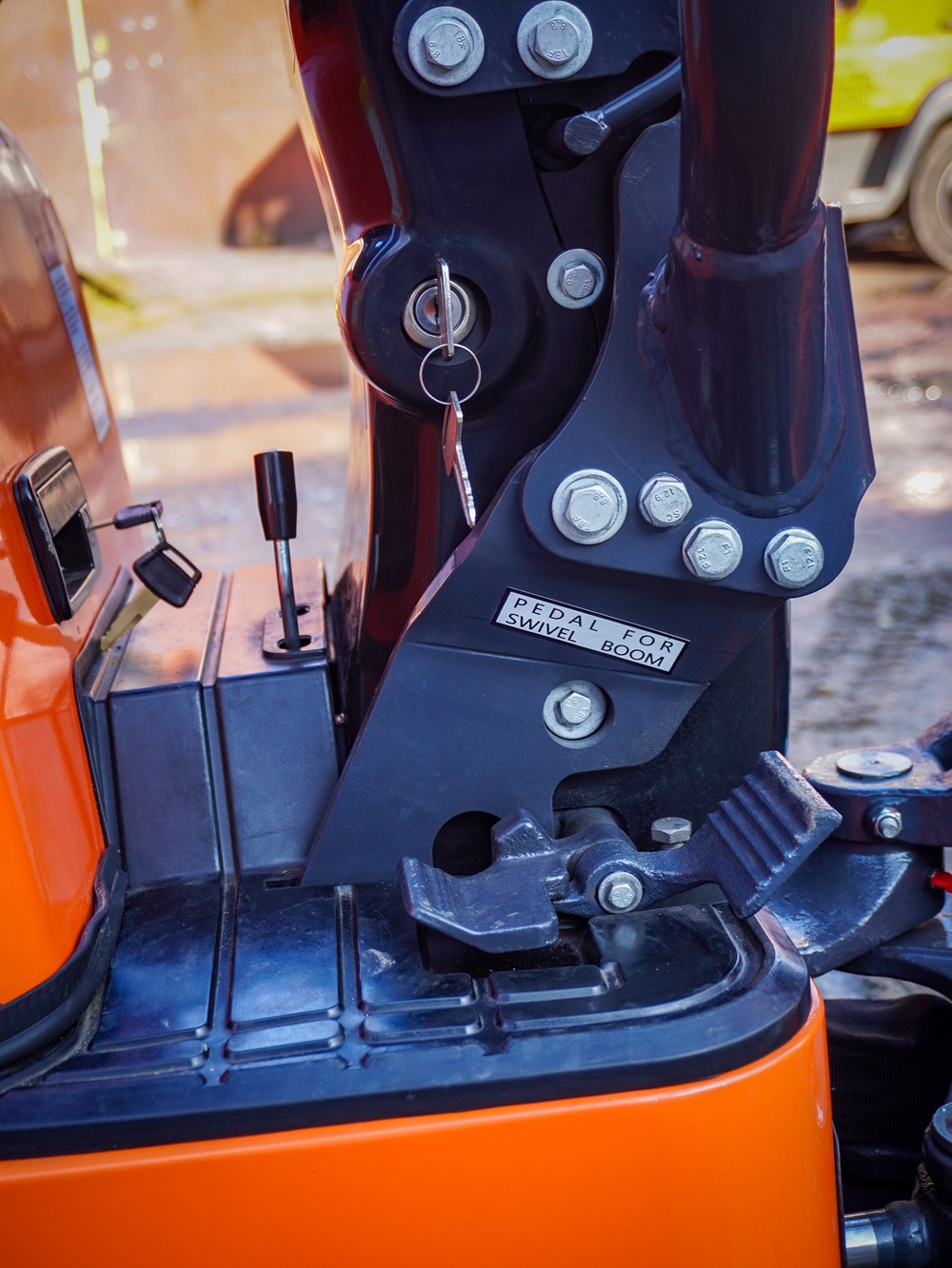 Minibagr BG1260.12 CX PRO HT Kubota, lžíce 400mm, HYDRO přidržovací palec